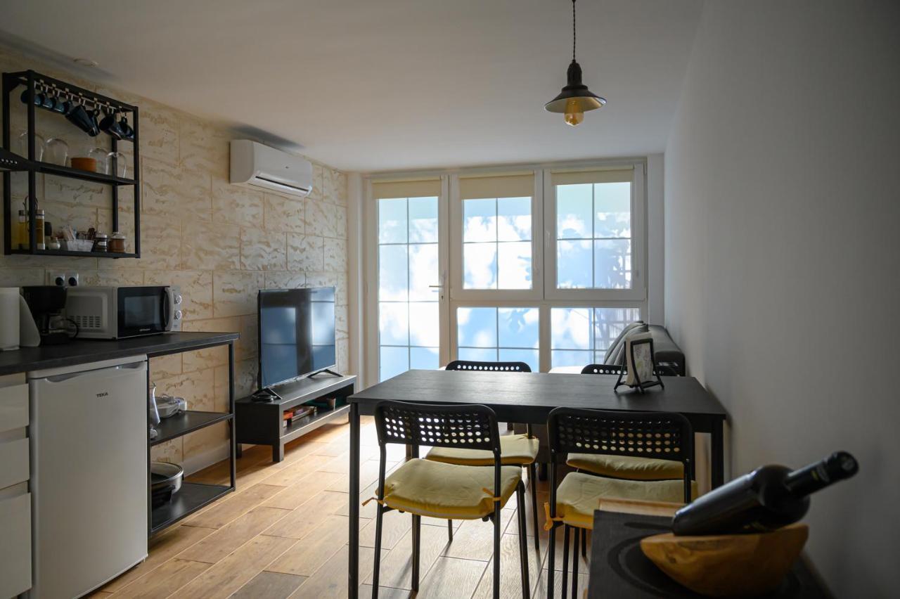 Suite Duplex Con Terraza Independiente Brunete Eksteriør billede